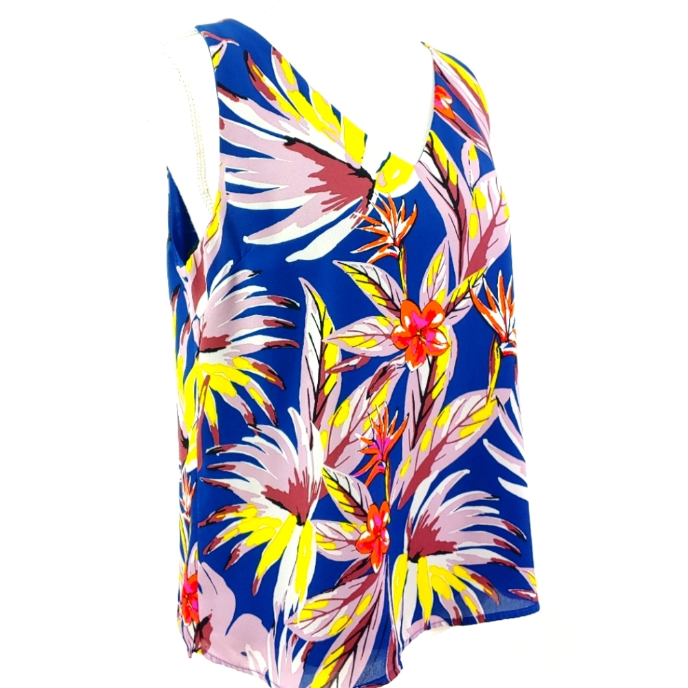 VERSE SLEEVELESS TOP (770)